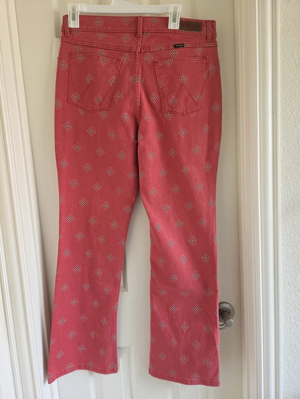 Wrangler High Rise Bold Bootcut Jeans Red Diamond Bay Bandana Print Size 31x30